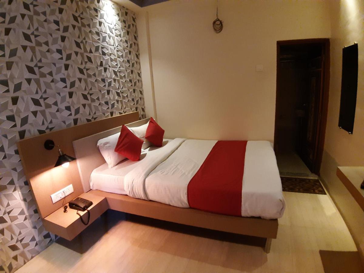 Hotel Great Annapurna Khuldabad Екстериор снимка